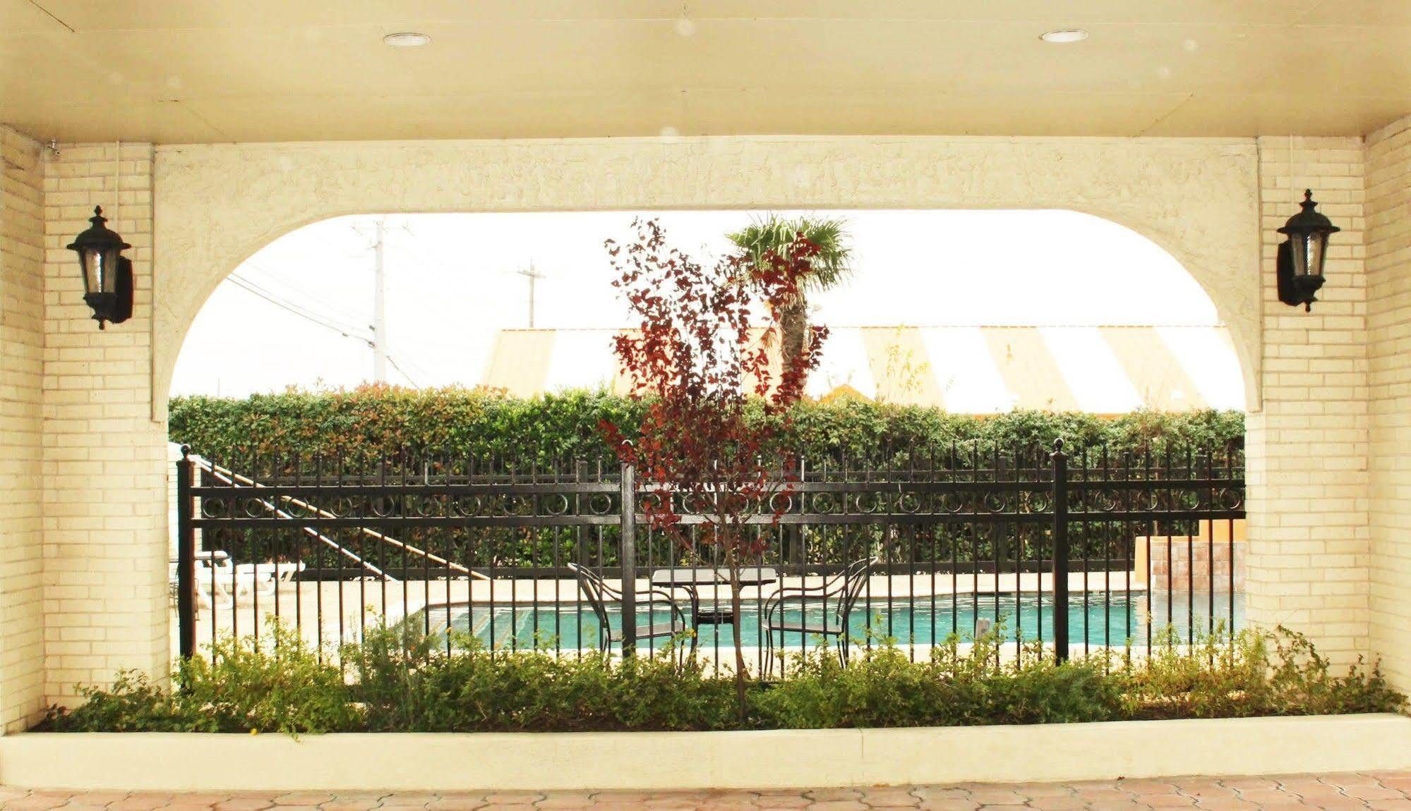 Quality Inn Near Lake Marble Falls Exterior foto